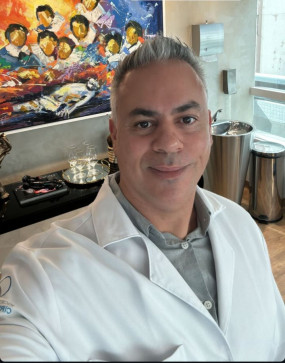 Ivan Petrov, 50, United States