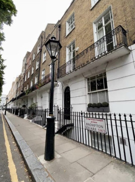 Sandra, 40, United States