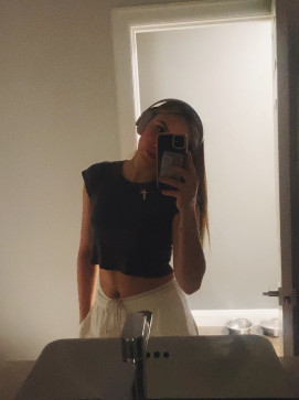 Simplxychloe879, 19, United States