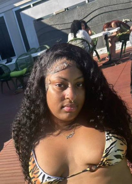 Tasha, 25, United States