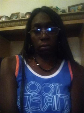 Mrs Lewis, 42, United States