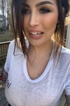 Delaney Davis, 30, United States