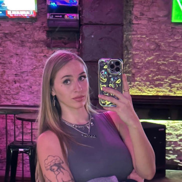 Kimberly Frazier, 34, United States