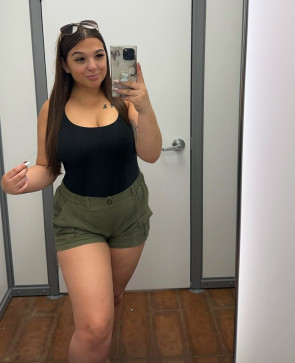 Olivia, 28, United States