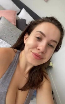 Molly, 30, United States