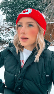 Kenzie, 30, United States