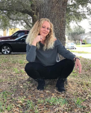 Linda Bob, 35, United States