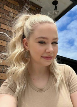 Sandrakent, 29, United States