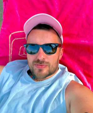 Frank, 35, United States