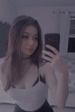 Mayya, 18, United States