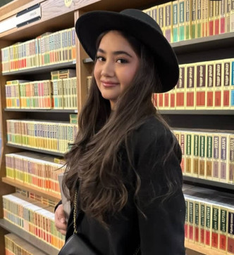 Lara Sahara, 25, United States