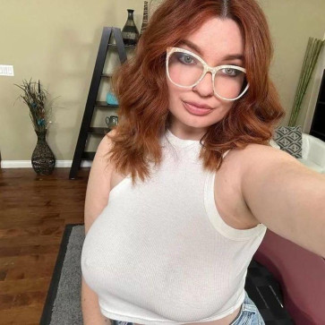 Annabelle Redd, 32, United States