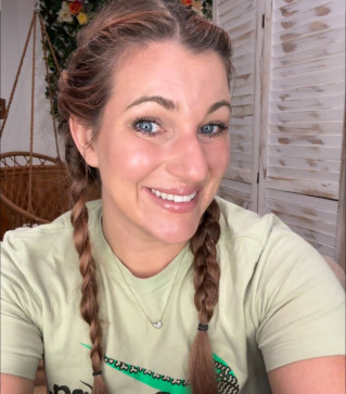 Isabella Marquardt, 35, United States