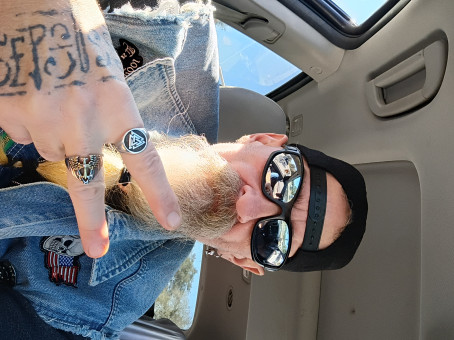 Eric, 18, United States