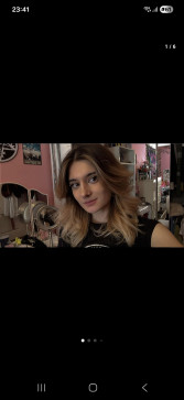 Emma Roids, 19, United Kingdom