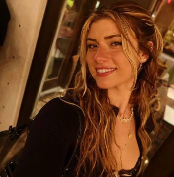 Emi Ly, 18, United States