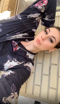 Grace, 29, United States