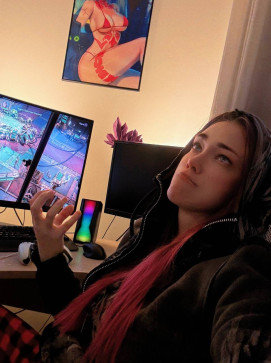 Barbara, 27, United States