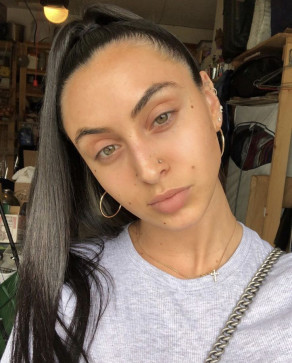 Jenny Barker, 18, United States