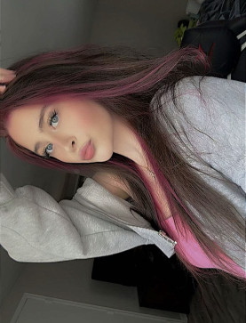 Rhea, 25, United States