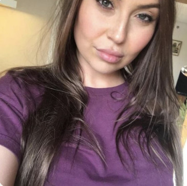 Sandra Janet, 32, United States
