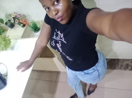 Kobusinge, 35, Netherlands
