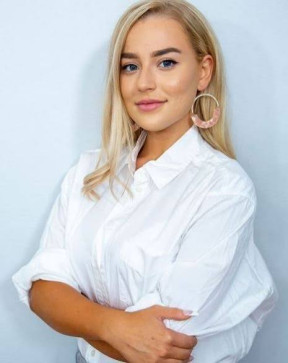 Ella Campbell, 35, United States
