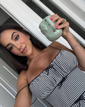 Je Marry, 18, Germany
