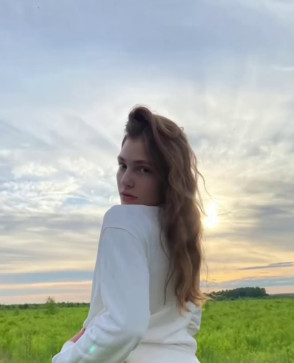 Sonia, 25, United States