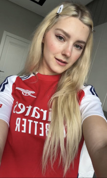 Eveelfie, 29, United States