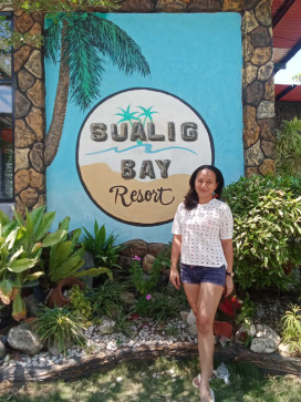 Hazey, 37, Philippines