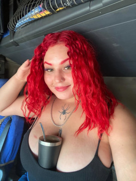Simone Oliveira, 34, United States