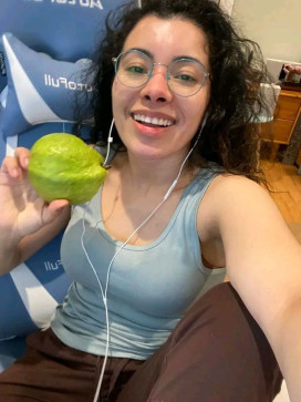 Ella, 30, United Kingdom