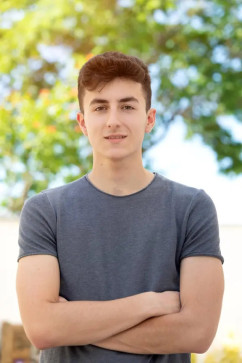Patrick Simons, 24, United States