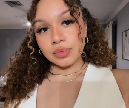 Amelia Harrrisa
