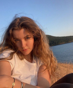 Eliana, 24, United States