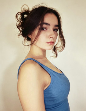 Alice, 18, United Kingdom