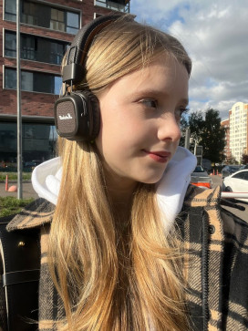 Anna Ivan, 18, United States