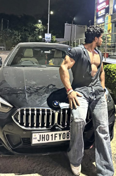 Dr Gautam
