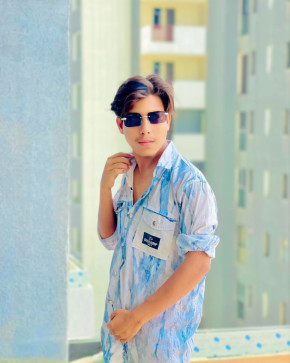 Abhi, 20, India