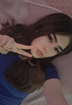 Florentina, 18, Romania