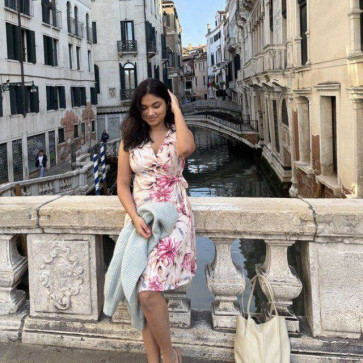 Shreya Roy2525