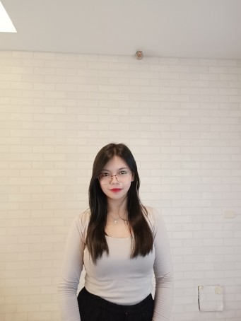 Jasmin, 23, Philippines