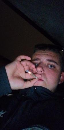 Dembeli, 20, Croatia
