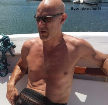Wolf, 56, Italy