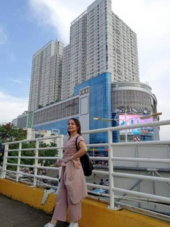 Etris, 30, Indonesia