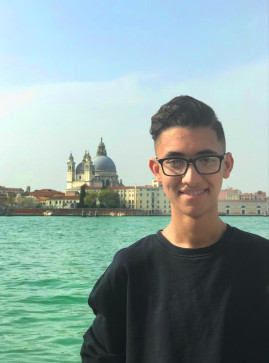 Bill, 23, Italy