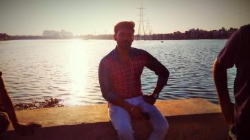 Robin, 29, India