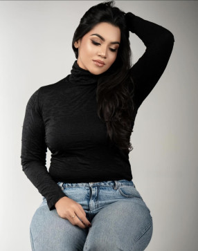 Dushani, 21, Sri Lanka