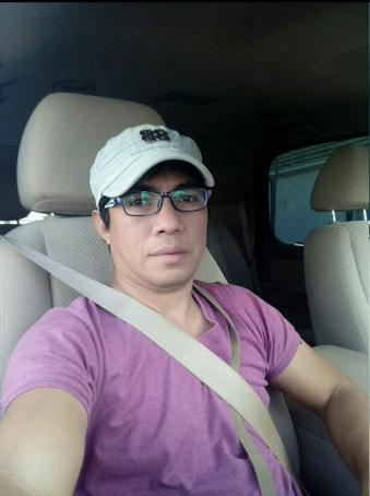 Nicolas, 49, Saudi Arabia
